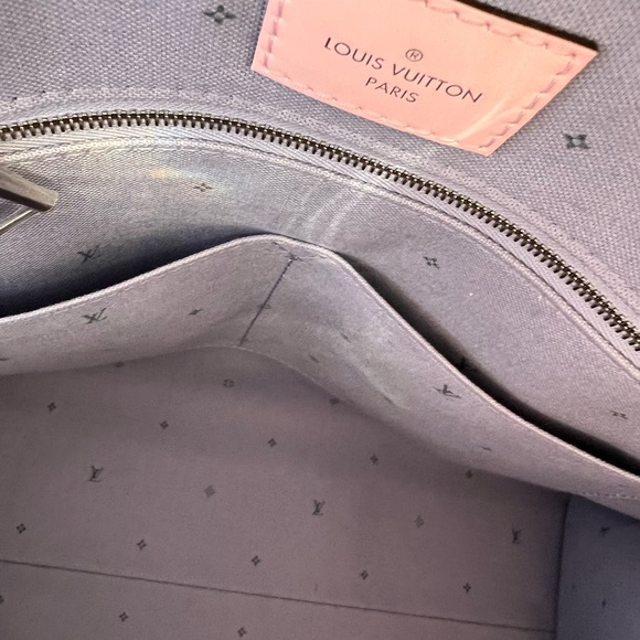 Louis Vuitton OnTheGo GM Monogram Escale Pastel - Picture 7 of 15